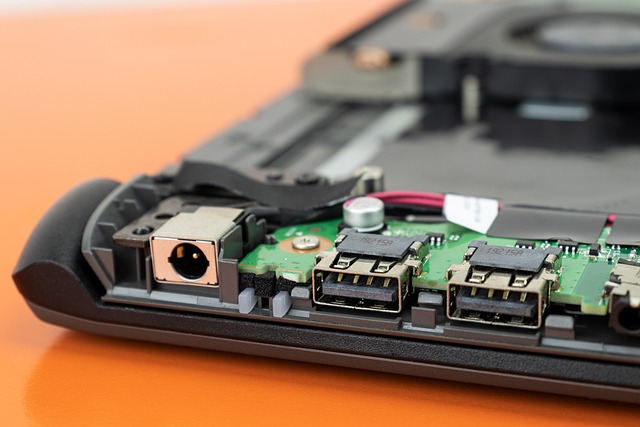 バスパワーとセルフパワーのUSBハブ、様々なポート数のハブの比較イメージ