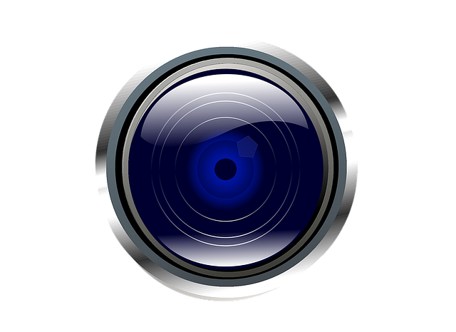 様々な種類の望遠レンズが並べられた比較画像