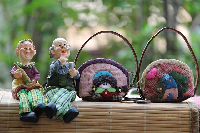 インナーシーツのサイズが合わず、寝袋から飛び出している様子